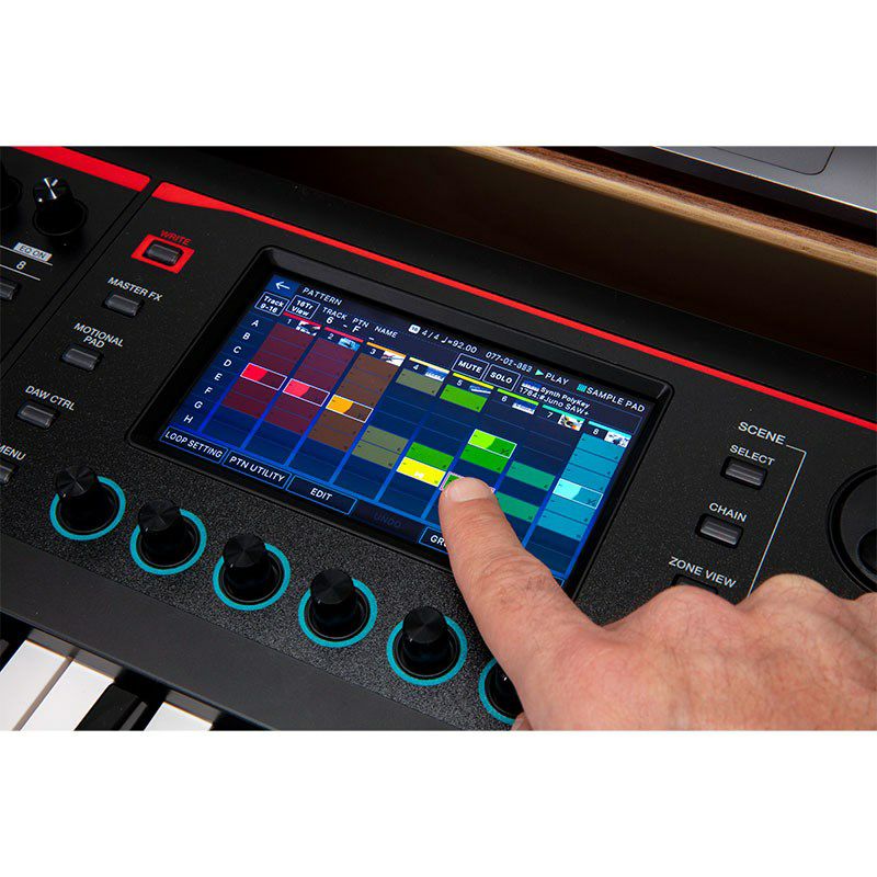 Roland】最上級のサウンドとアプリケーションを軽量ボディに搭載。最高峰の多用途シンセサイザー『FANTOM-0』シリーズが新登場！ |  こちらイケベ新製品情報局